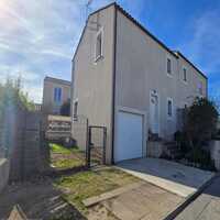 Maison 3 chambres à Montpezat (30730)